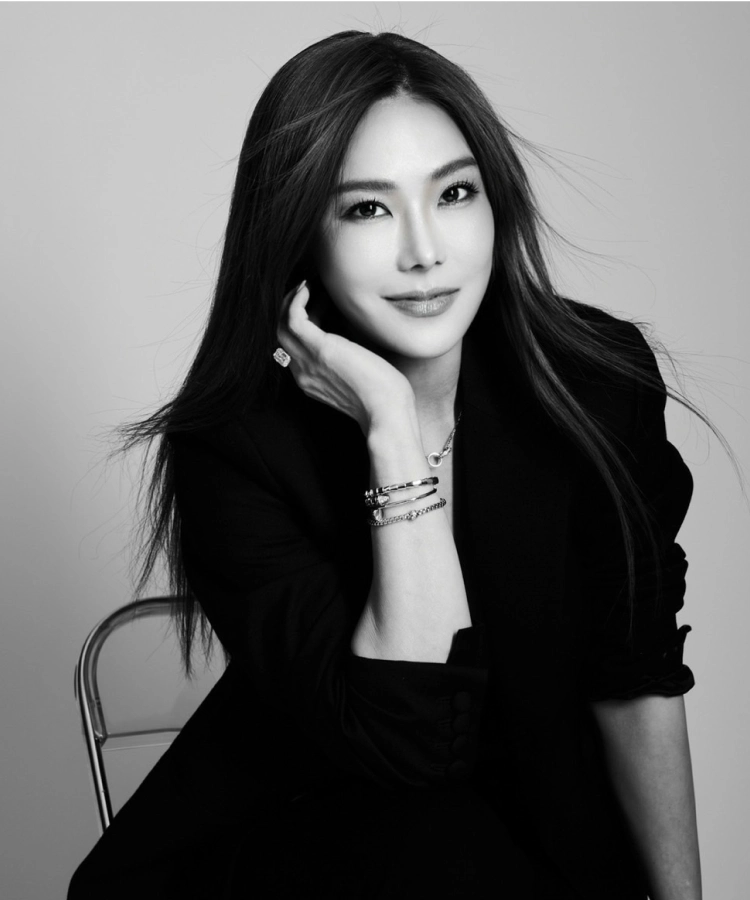 คุณ จิ๊บ เสาวนีย์ ผไทวณิชย์